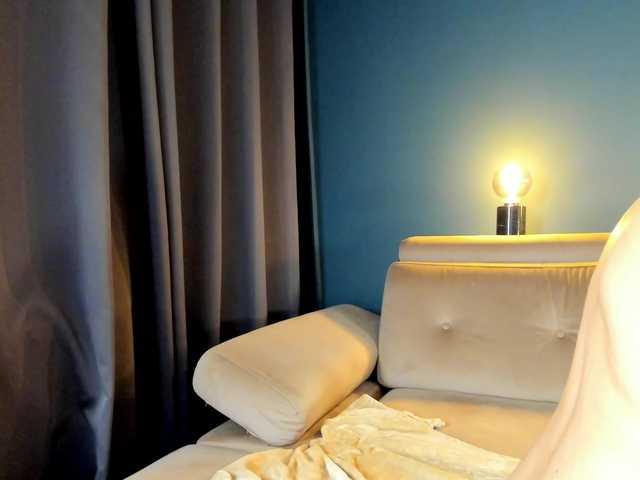 maddybloomx's BongaCams show and profile