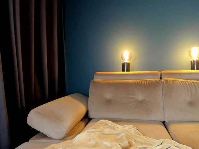 maddybloomx's BongaCams show and profile