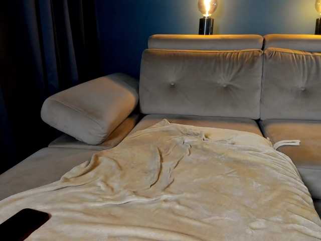 maddybloomx's BongaCams show and profile