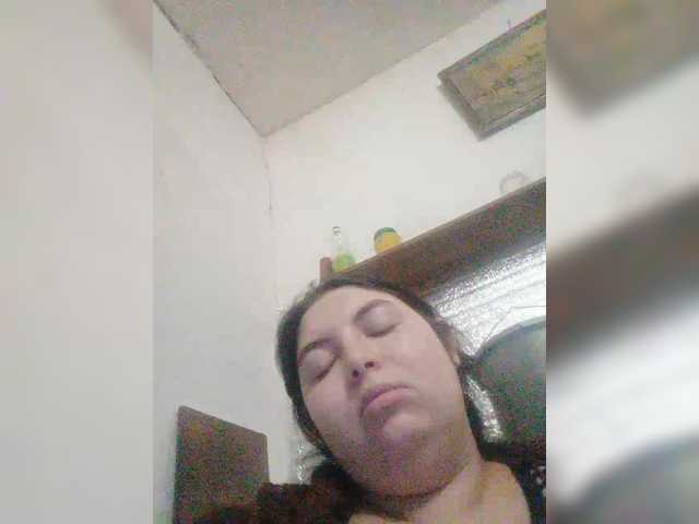 Zalinka's BongaCams show and profile