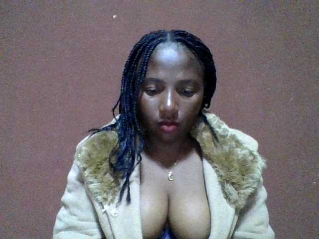 Eliame12 live cam