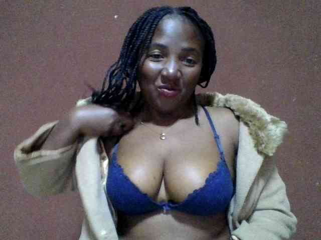Eliame12 webcam