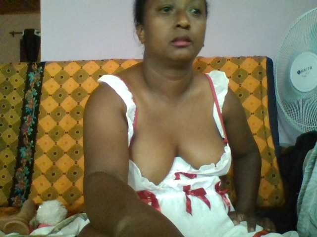 maitresseb webcam bongacams model stream image