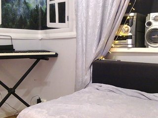 Emily_Silence Porn Show