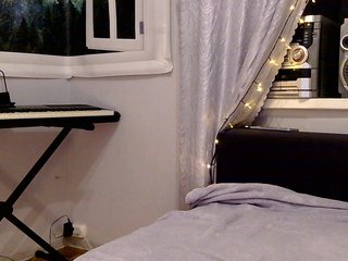 Elly_Silence Porn Show