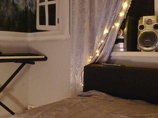 Ellie_13 Porn Show