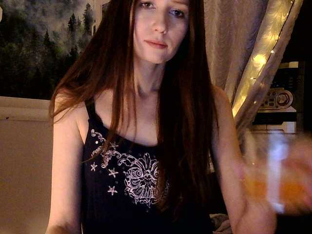 Serseia's BongaCams show and profile