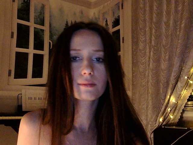 Serseia's BongaCams show and profile