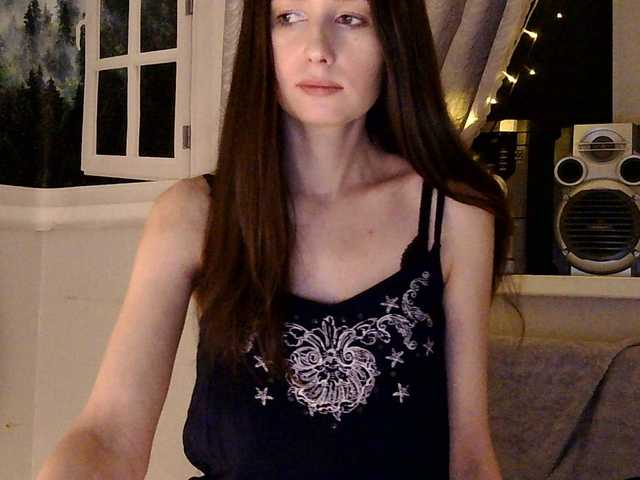 Serseia's BongaCams show and profile