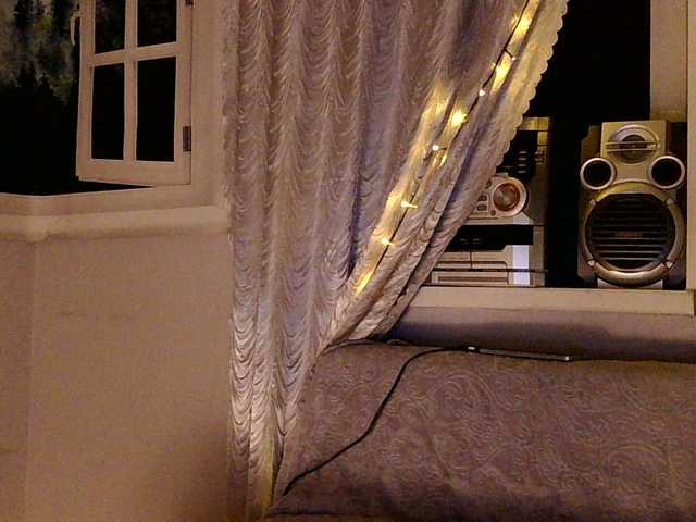 Serseia's BongaCams show and profile