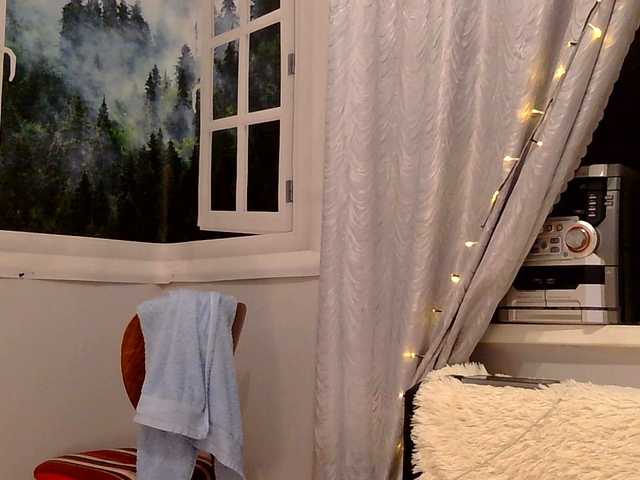 Serseia's BongaCams show and profile