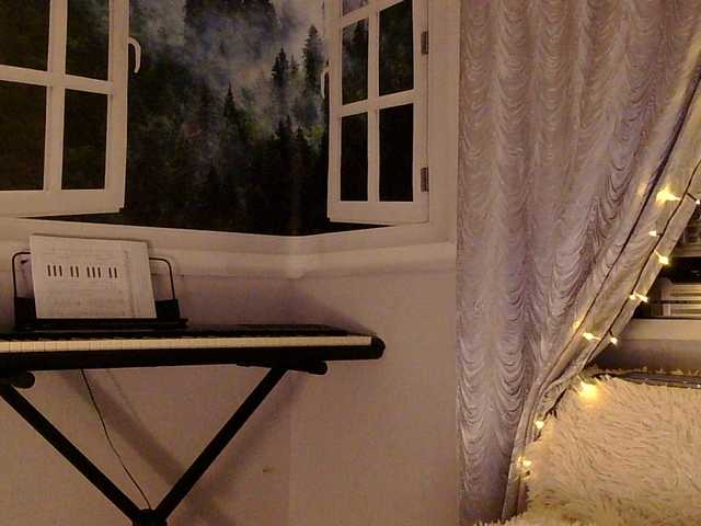 Serseia's BongaCams show and profile