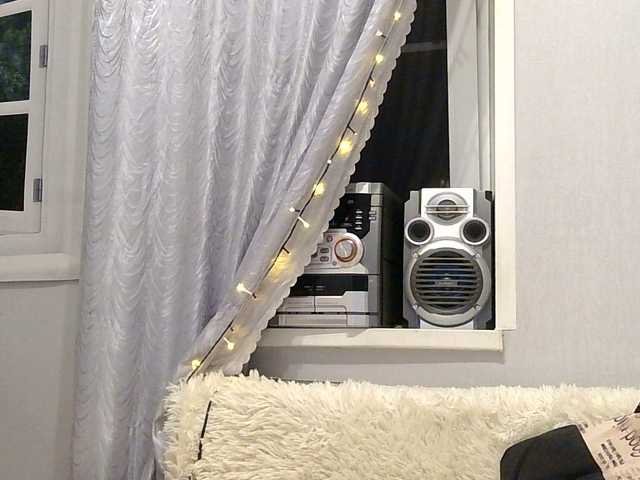 Serseia's BongaCams show and profile