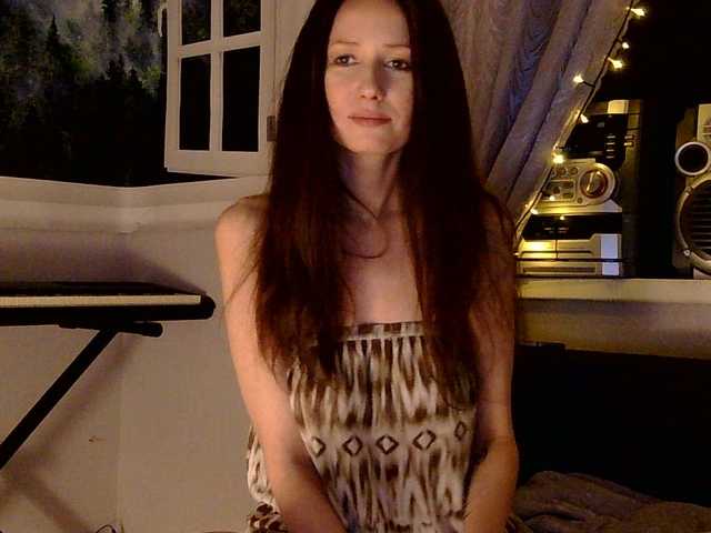 Serseia's BongaCams show and profile