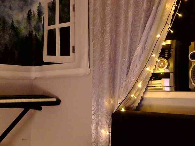Elly_Silence webcam