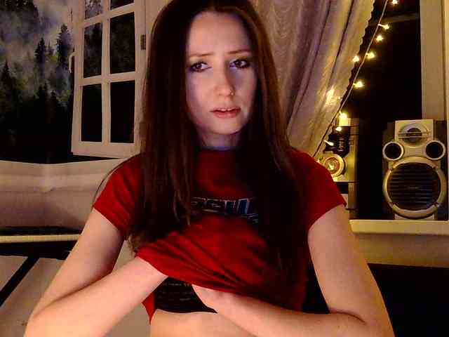 Elly_Silence webcam