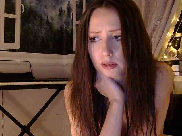 Ellie_13 webcam