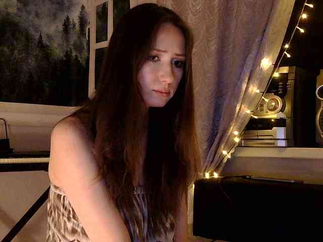 Emily_Silence webcam