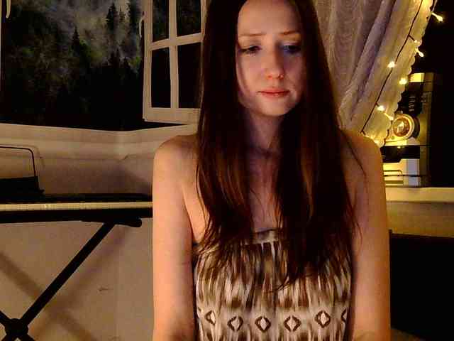 Elly_Silence webcam