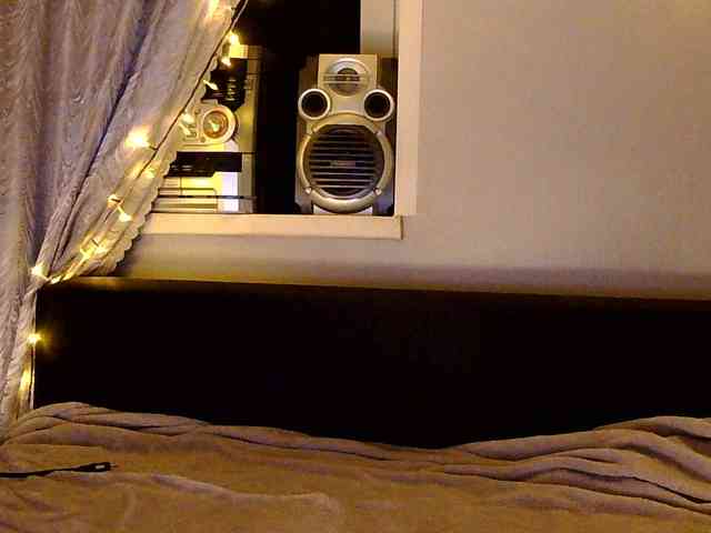 Elly_Silence webcam
