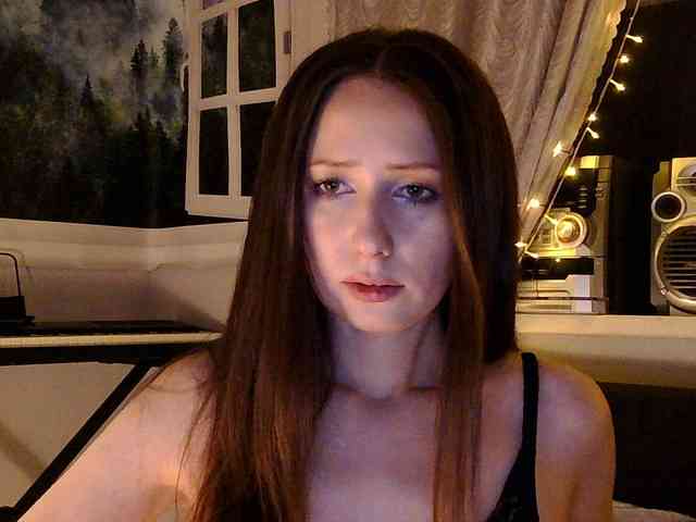 Emily_Silence webcam