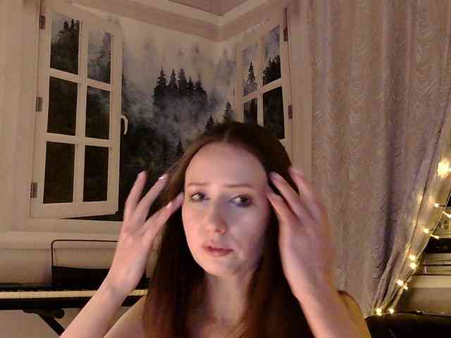 Emily_Silence webcam