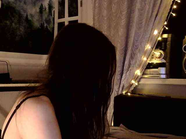 Emily_Silence webcam
