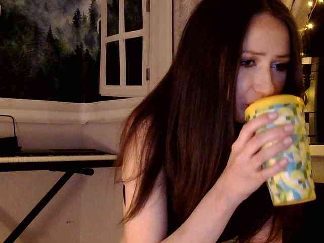 Elly_Silence webcam
