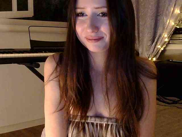 Emily_Silence webcam