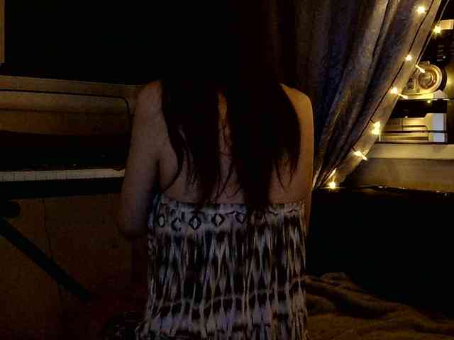 Emily_Silence webcam