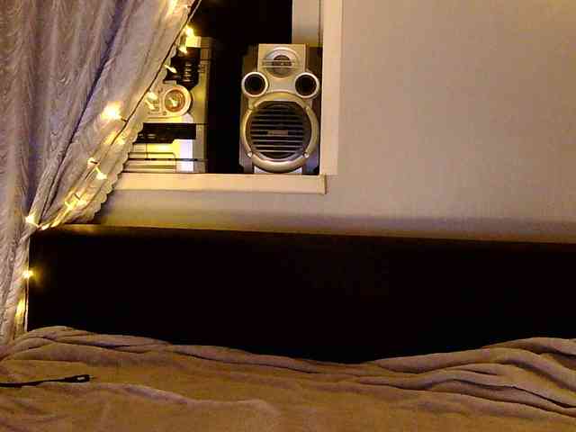 Elly_Silence webcam