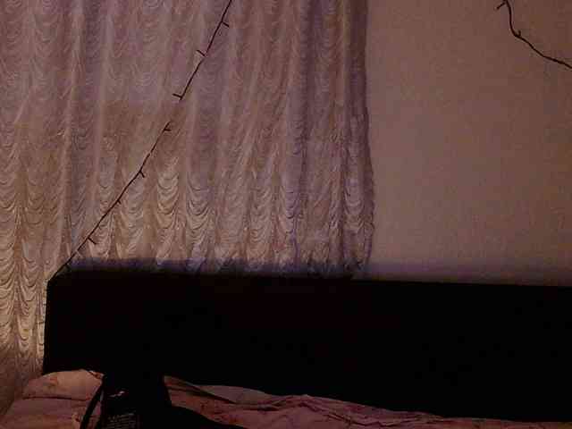 Ellie_13 webcam