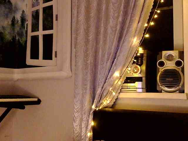 Elly_Silence webcam