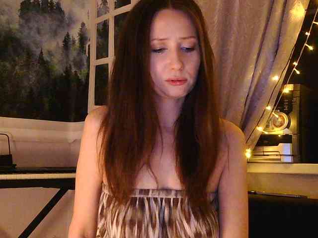 Emily_Silence webcam