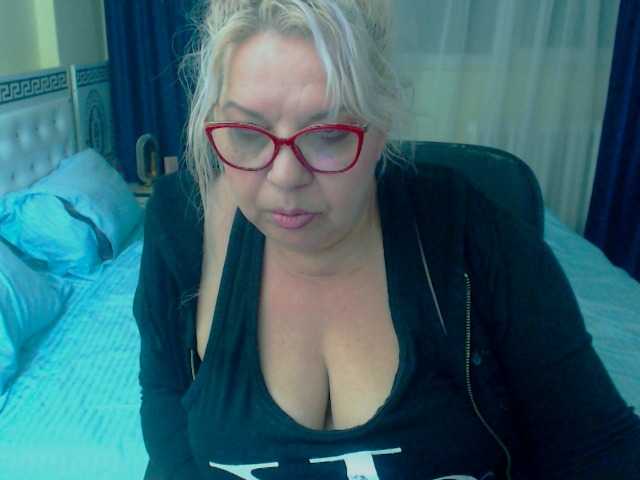 sonyahotmilf online