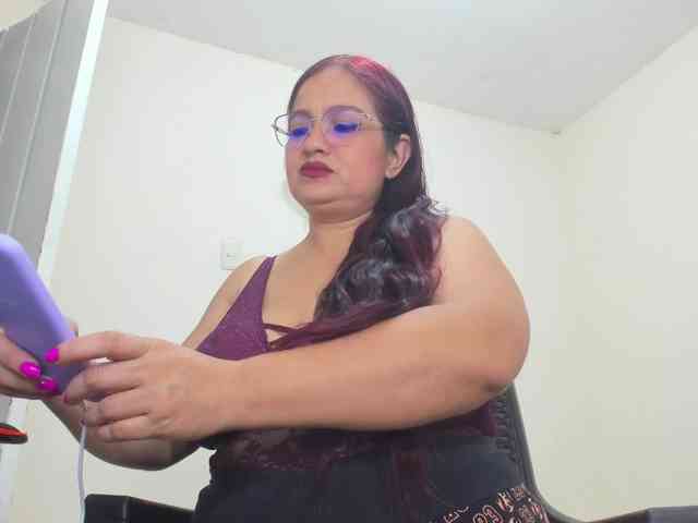 MILFMEGATITS