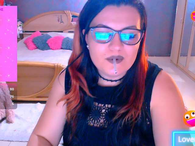 Ariellefoxy's BongaCams show and profile