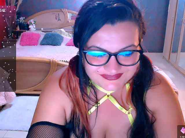 Ariellefoxy webcam