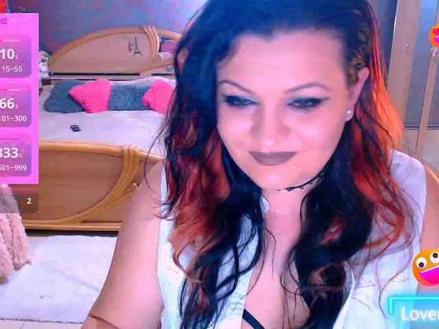 Ariellefoxy Live Webcam on BongaCams
