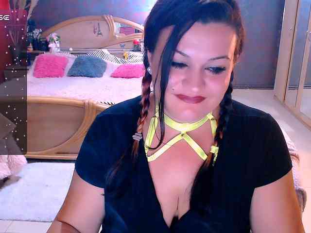 Ariellefoxy webcam