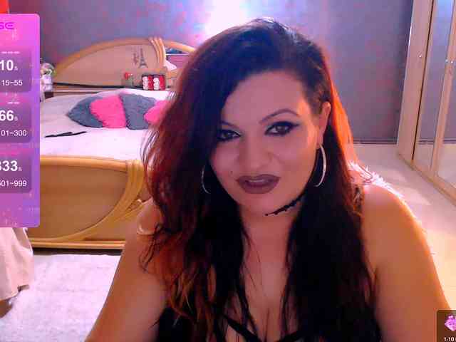 Ariellefoxy Live Webcam on BongaCams