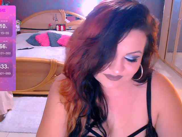 Ariellefoxy Live Webcam on BongaCams