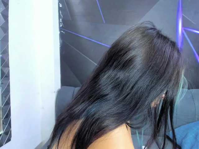AwesomeSexCouple from BongaCams is Freechat