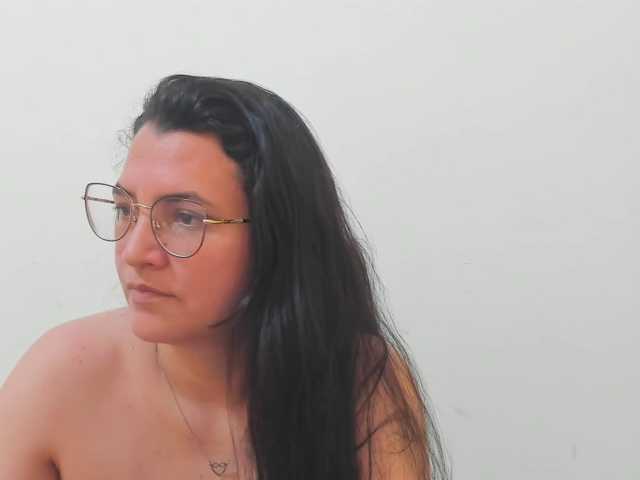 MARILYNG's BongaCams show and profile