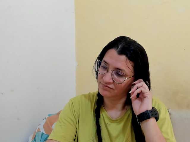 MARILYNG's BongaCams show and profile