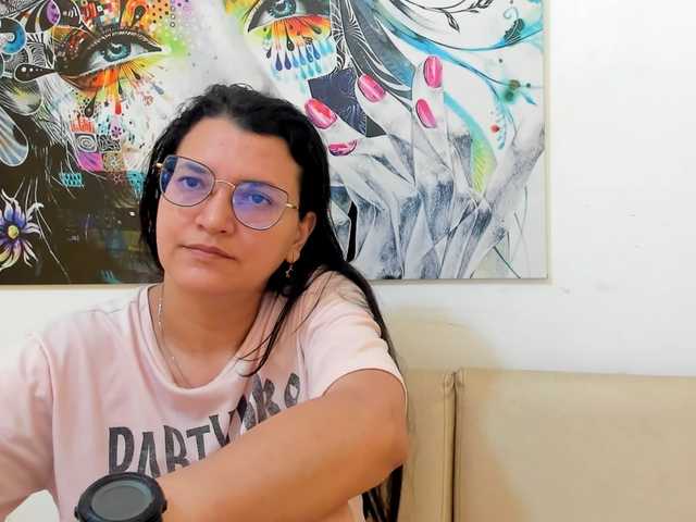 MARILYNG's BongaCams show and profile