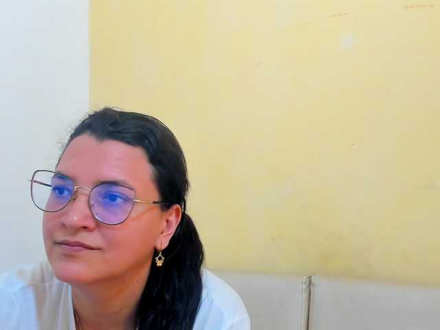 MARILYNG's BongaCams show and profile