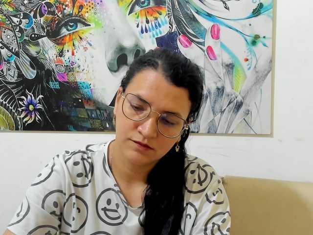 MARILYNG's BongaCams show and profile