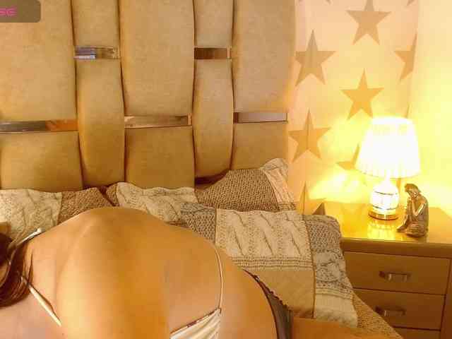 SabrinaSlutty Live Webcam on BongaCams