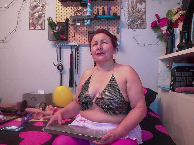 BarbaraViciosa's BongaCams show and profile